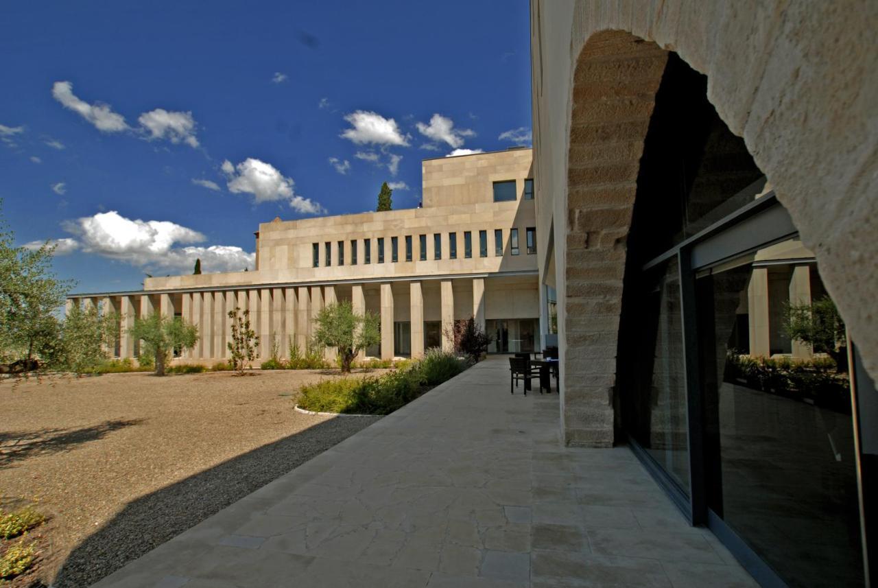 Hostatgeria De Poblet Hotel Eksteriør billede